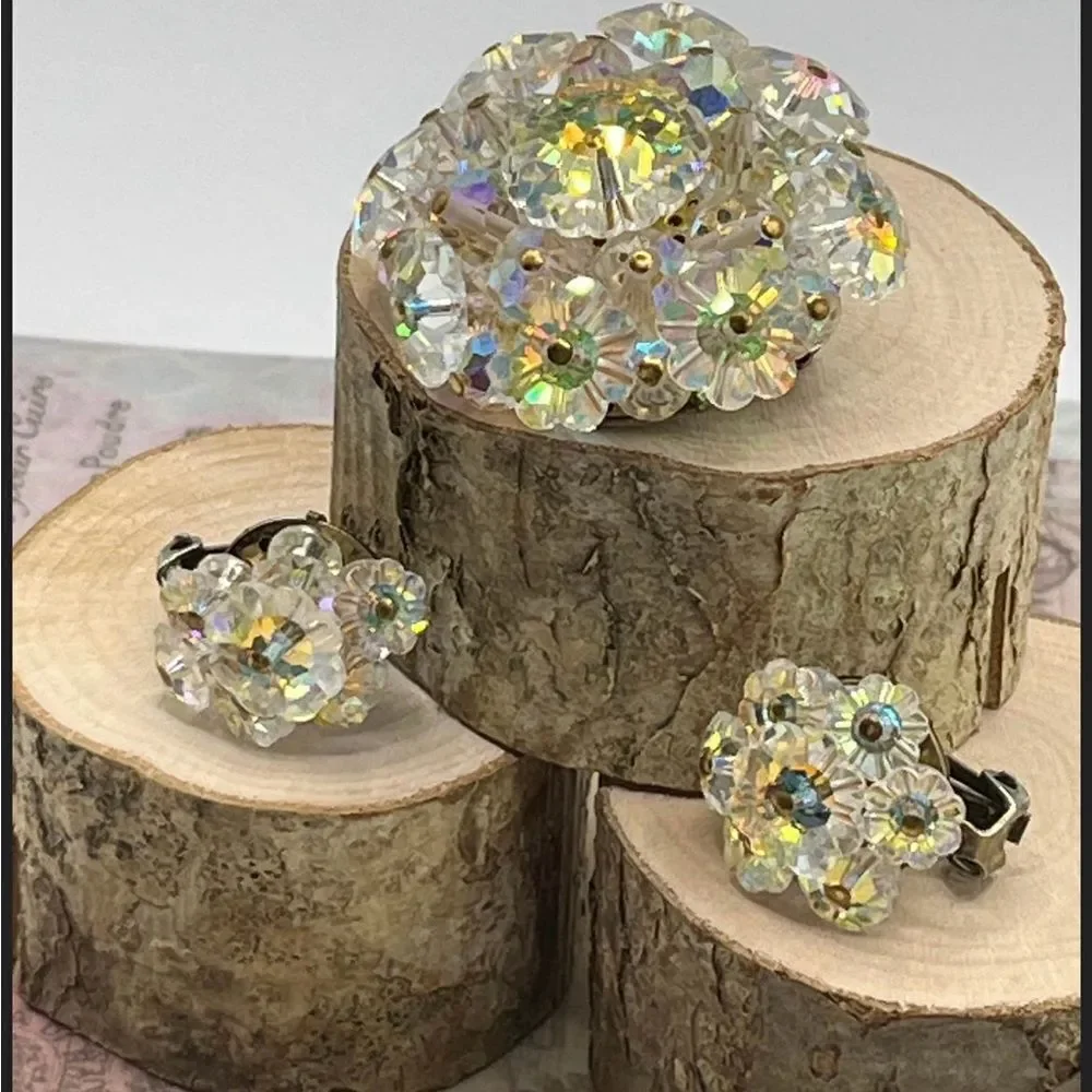 Aurora Borealis Clear Iridescent Faceted Rhinestone Clusters Brooch Earring Vint